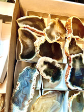 Load image into Gallery viewer, Polished Natural Agate Medium Slab Slice