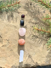 Load image into Gallery viewer, Winter Solstice Stones / Seasonal Holiday Metaphysical Crystal Healing Set