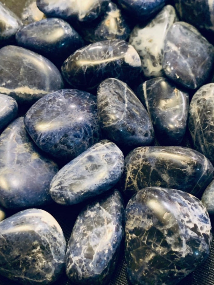 Sodalite Large Tumbled & Polished / High Quality / UV Reactive